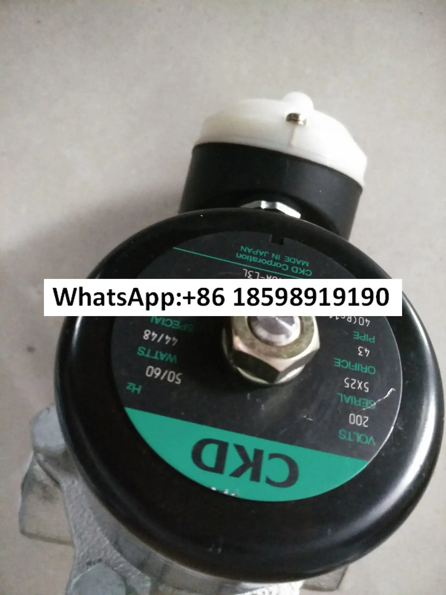 밸브 ADK21-40A-L3L 위치 지정