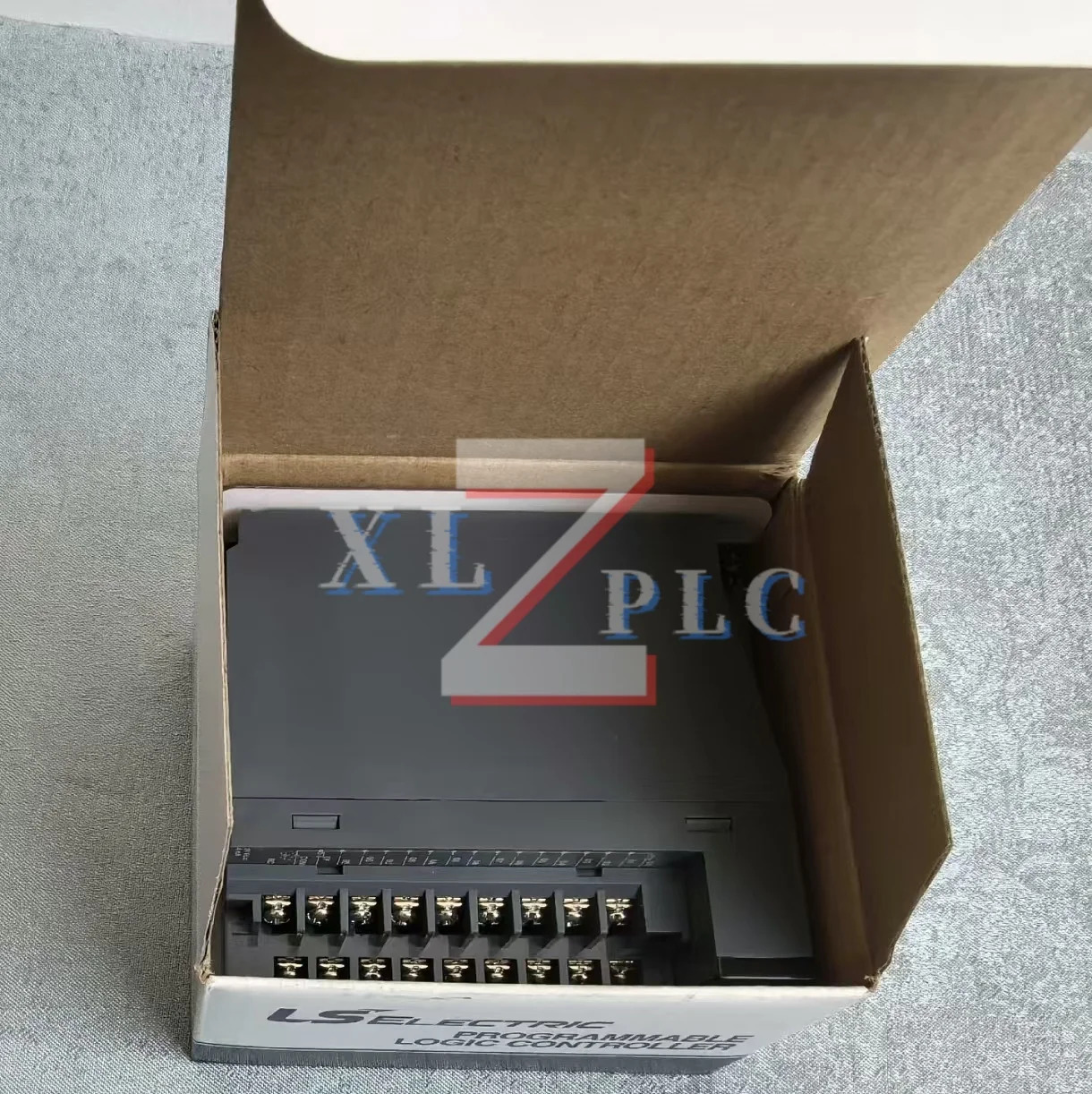 PLC 모듈 XGI-D22A XBO-AH02A 신규 입고