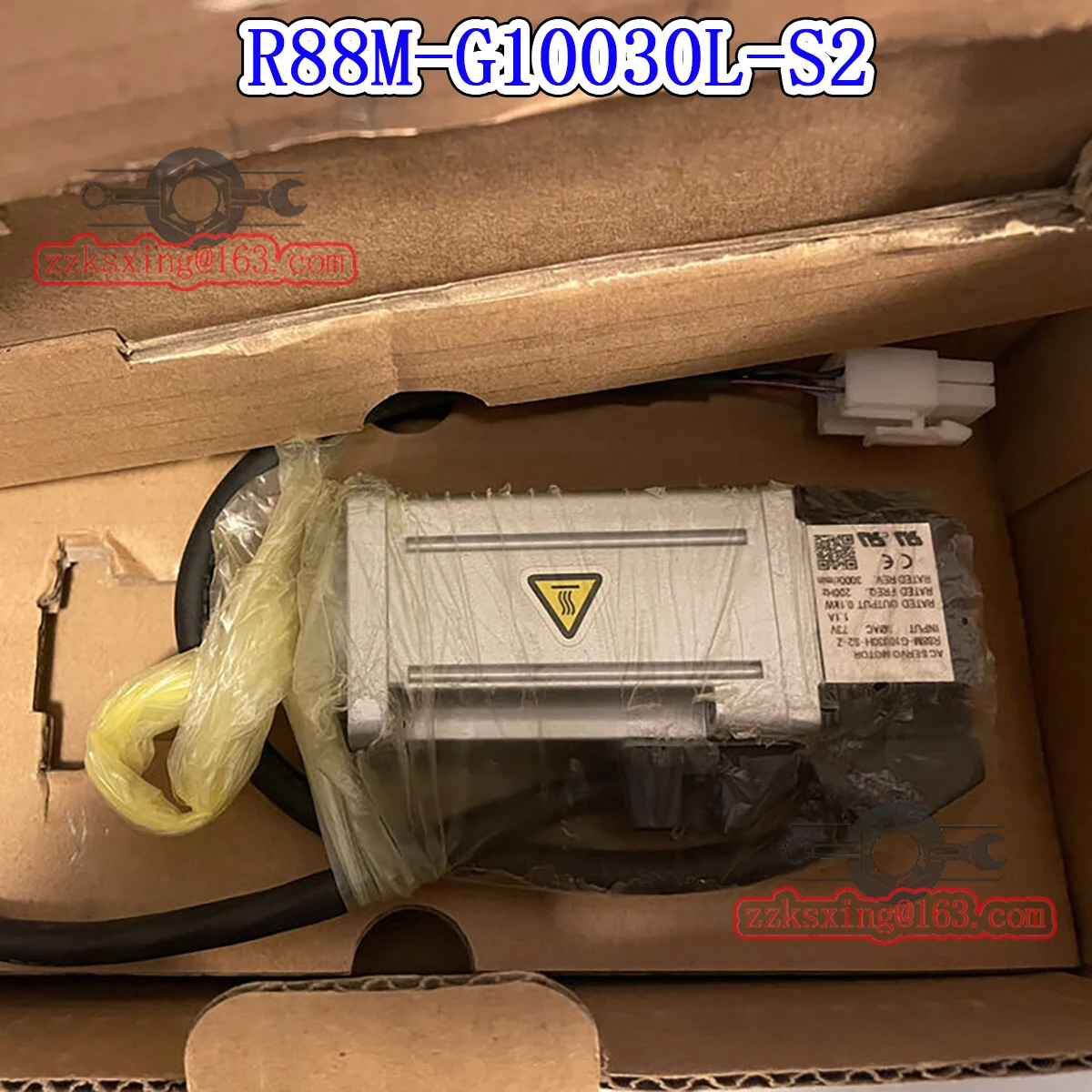 오리지널 AC 서보모터 신 R88M-G10030L-S2