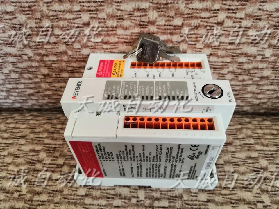 오리지널 KEYENCE 안전 격컨트롤러 PJ-V90
