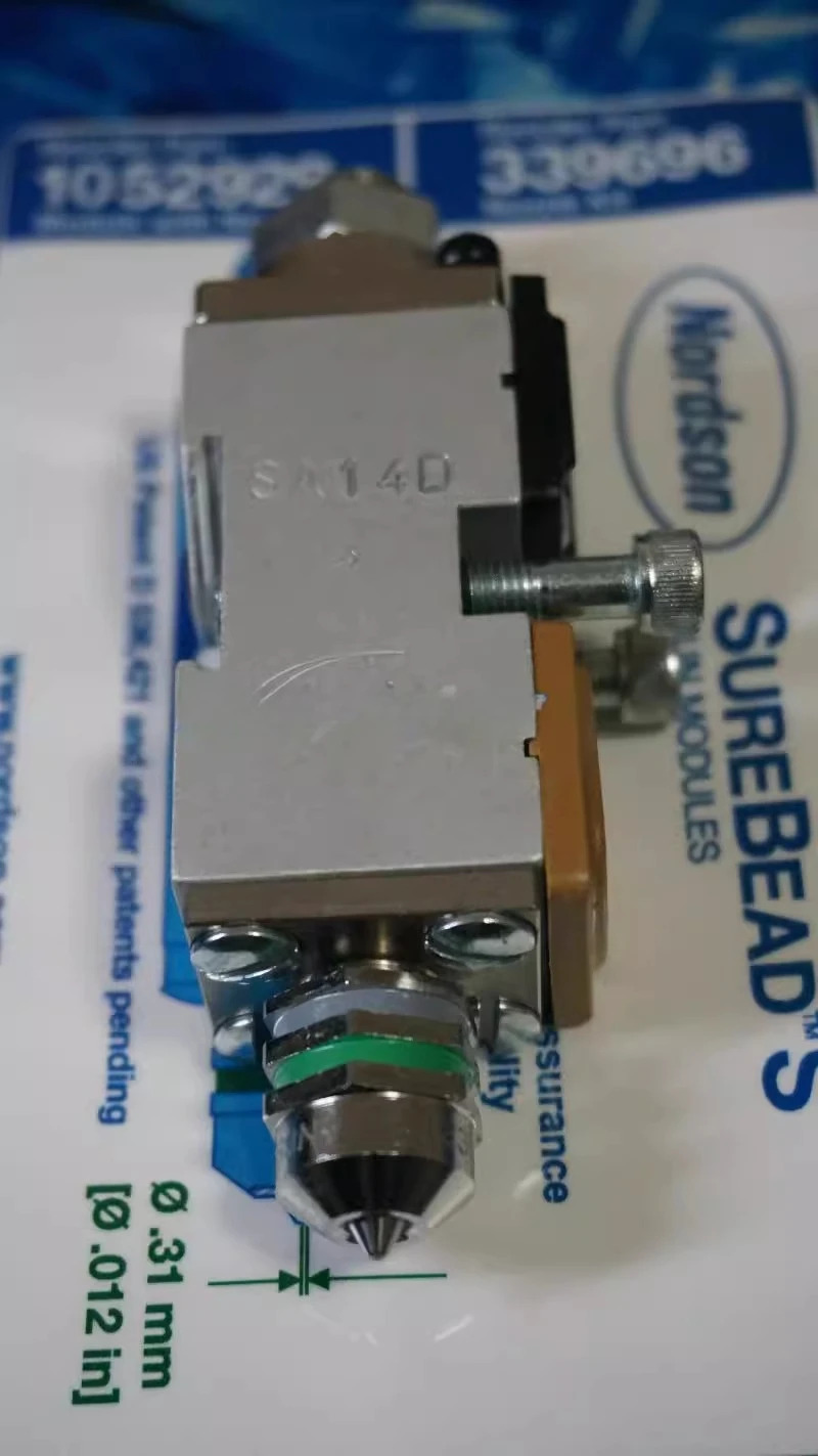멜트 노즐 NOZZLE SUREBEAD 339696