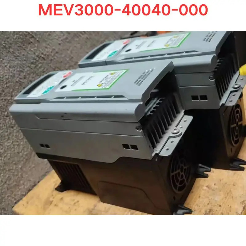 리퍼 MEV3000-40040-000 주파수 변환기 4KW 기능 OK