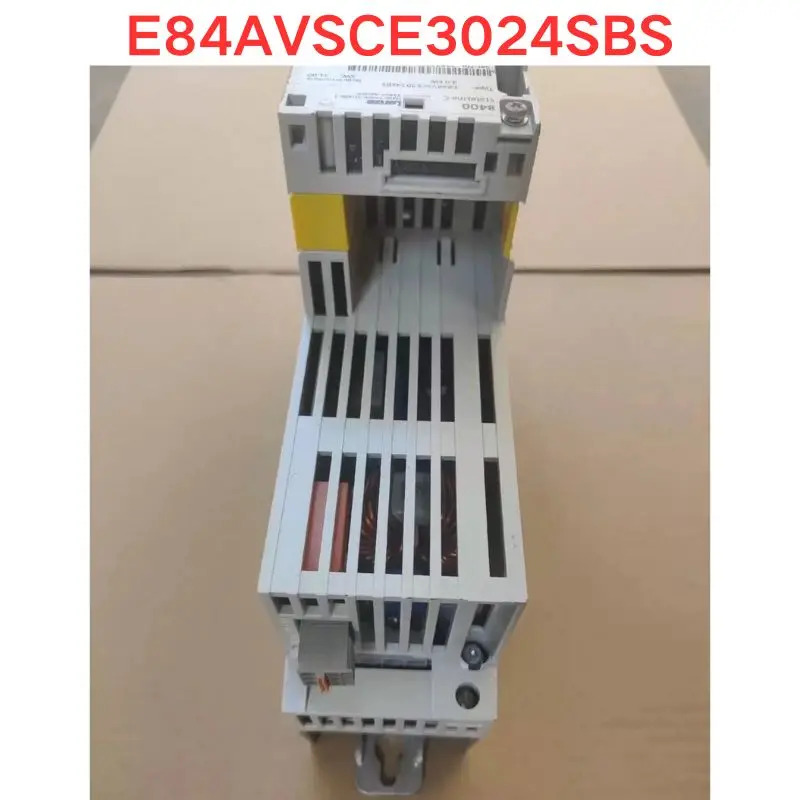 리퍼 E84SCE3024SBS 주파수 변환기 3.0KW 기능 OK