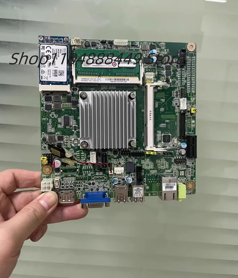 AIMB215L1501E-T 산업제어 마더보드