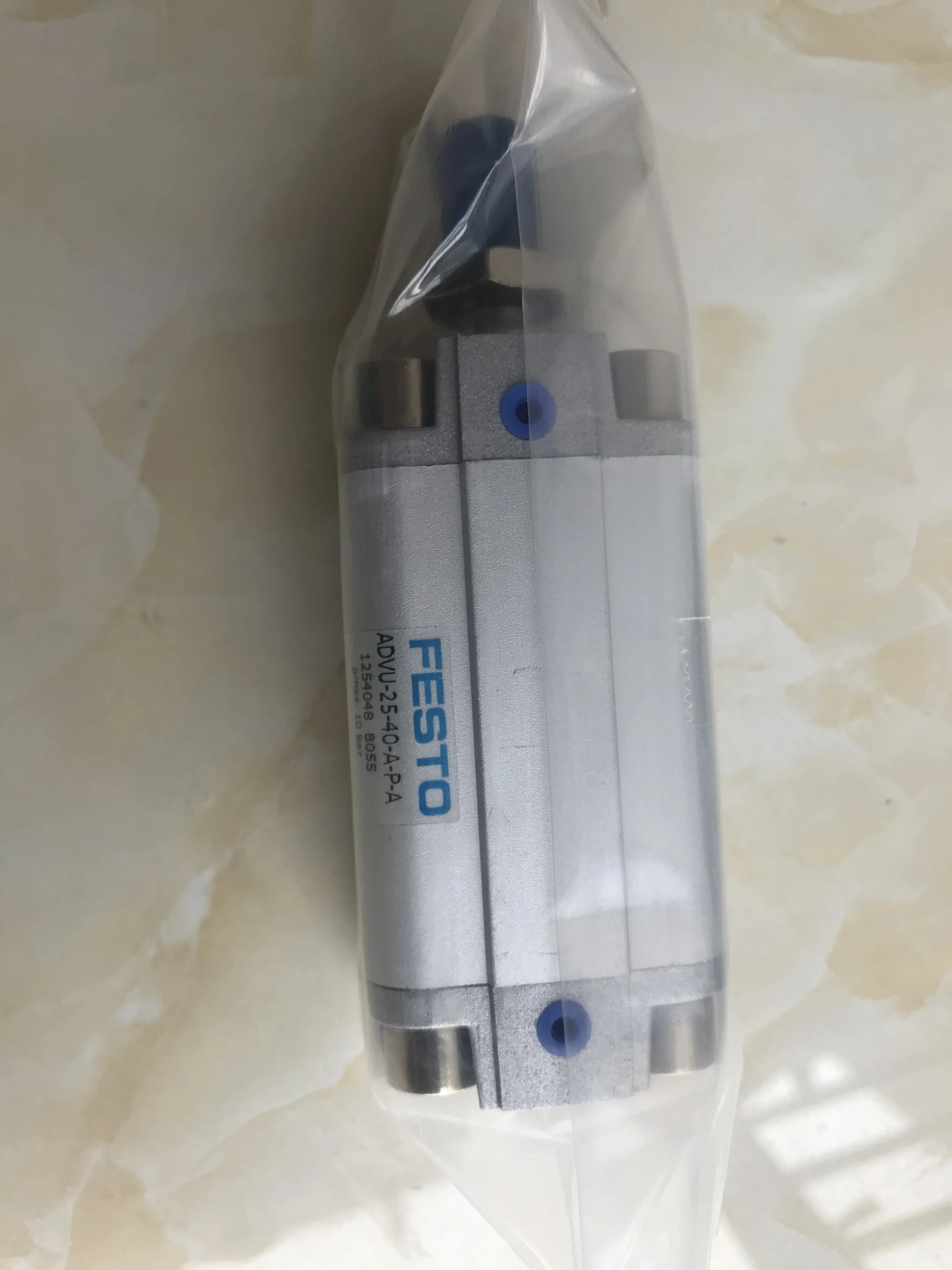 FESTO 실린더 ADVU-25-40-A-P-A신