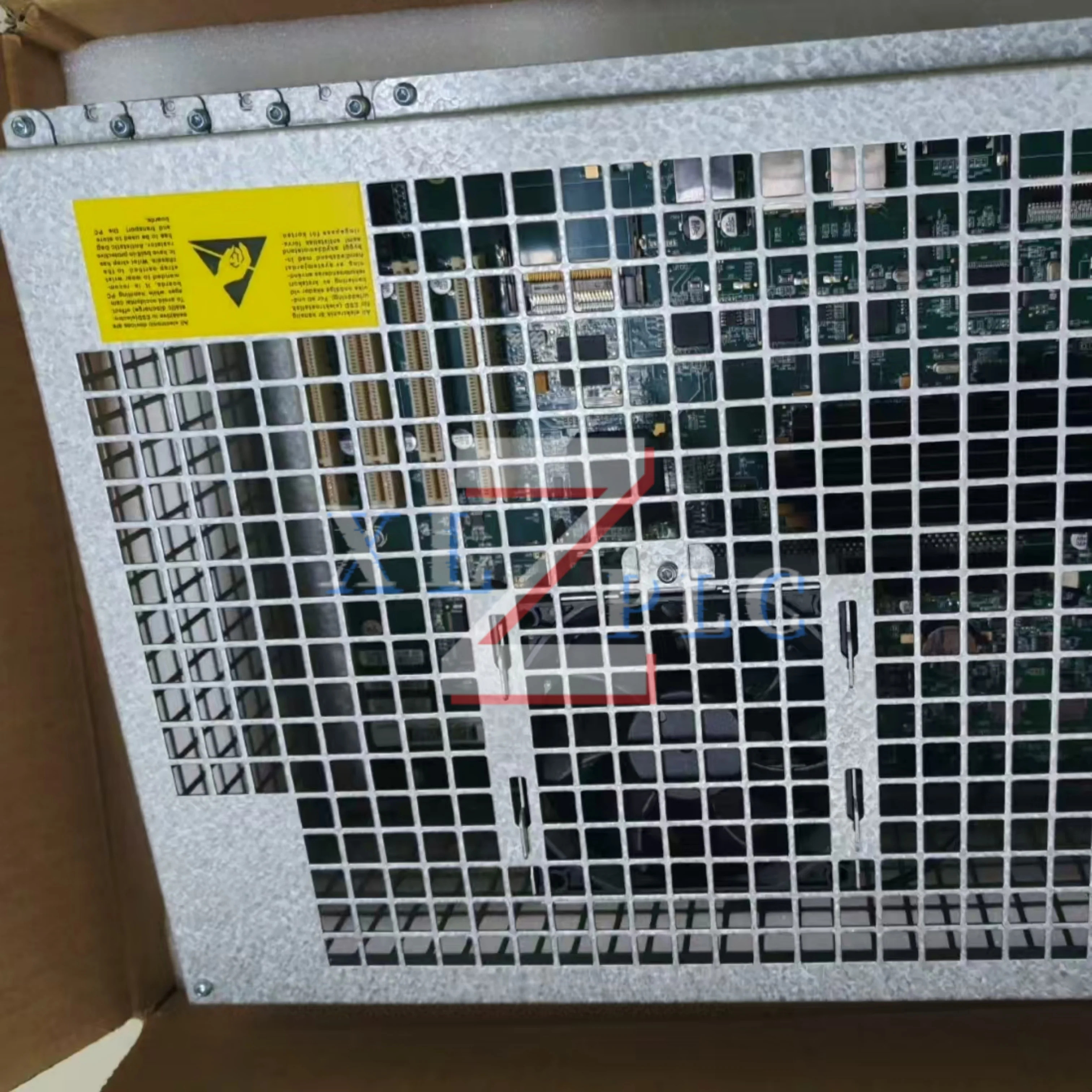 들어 새 3HAC041443-003 DSQC639 메컴퓨터