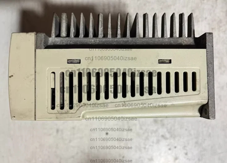 서보 드라이브 TSTE 30C 200-230V 9.9A/5.7A 리퍼 완료