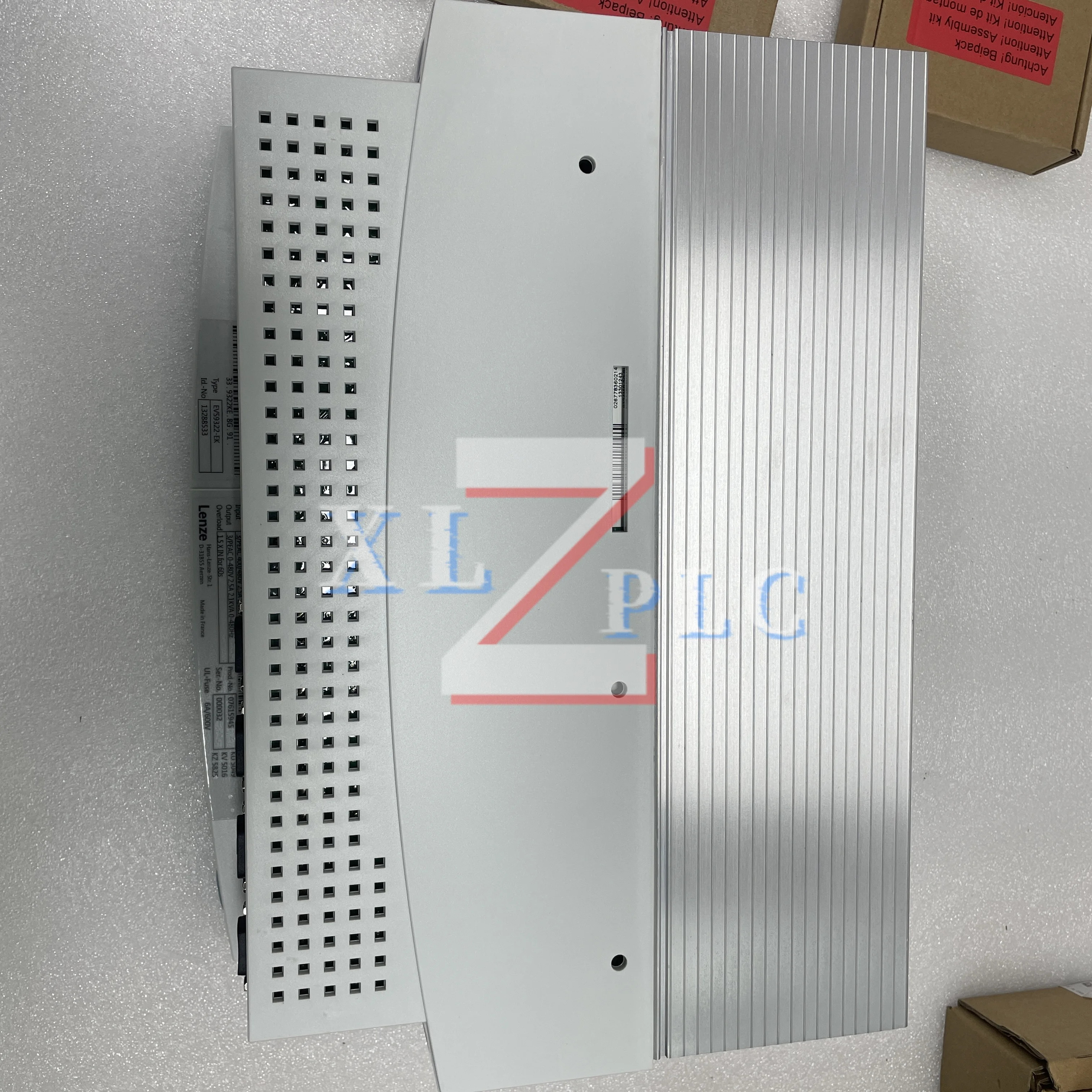 새 주파수 변환기 EVS9324-ET EVS9324-EI EVS9324-EIV907 EVF9324-CVV003 EVF9324-EVV100 EVS9324-EK