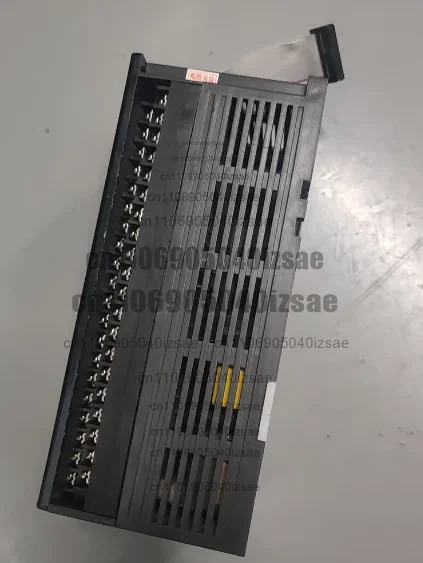 프로그래밍 논리 컨트롤러 T48S2R 100-240V 10.5W 완전 작동 리퍼 완료