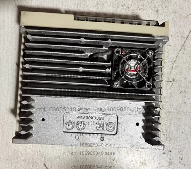 서보 드라이브 TSTE 30C 200-230V 9.9A/5.7A 리퍼 완료