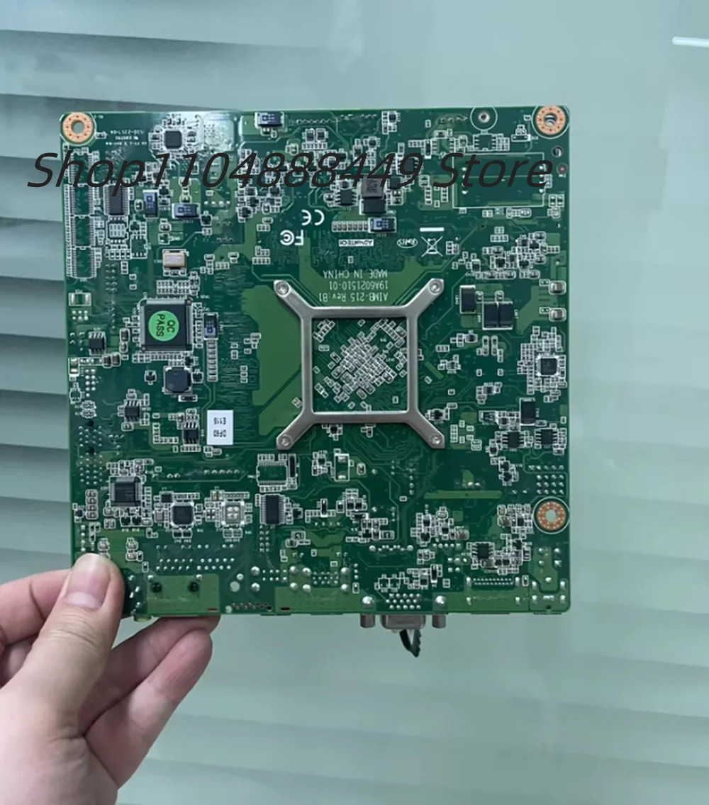 AIMB215L1501E-T 산업제어 마더보드
