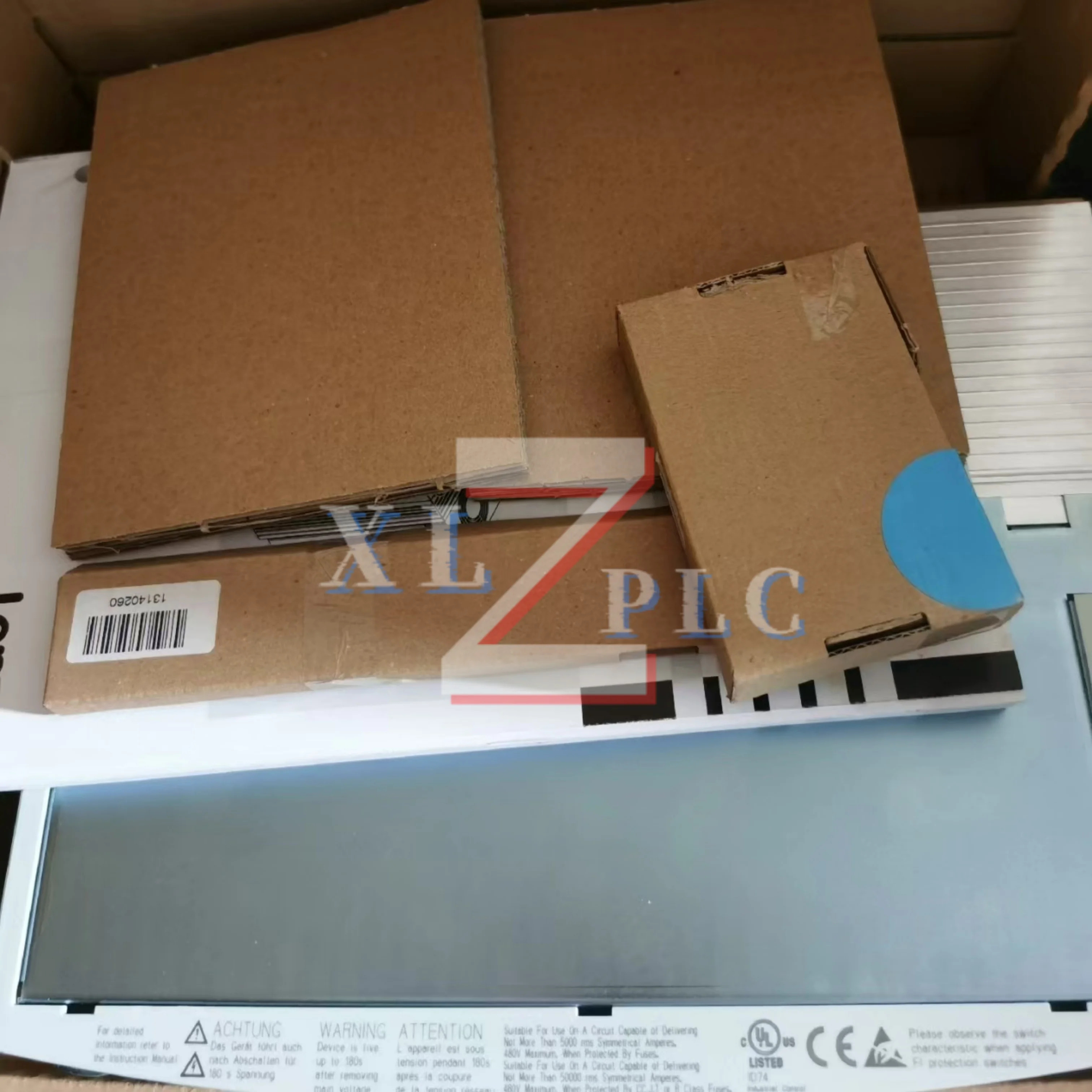 주파수 변환기 EVF9322-EVV004 EVS9322-ET 신규 입고