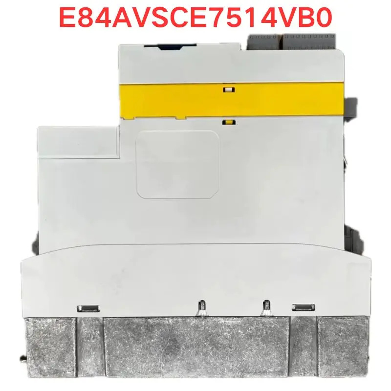 오리지널 E84SCE7514VB0 주파수 변환기 0.75KW