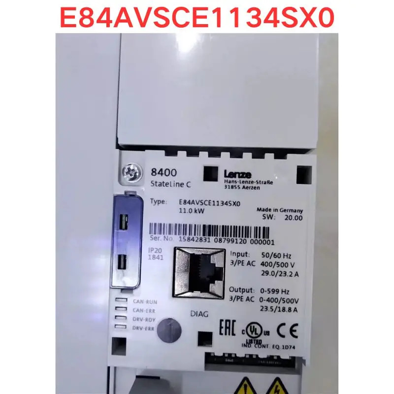 오리지널 E84SCE1134SX0 주파수 변환기 11.0KW