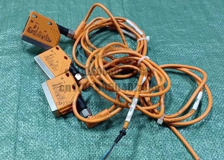 O5P500 반사 광전스위치 O5P-FPKG/US100 센서 완전 작동 리퍼 완료