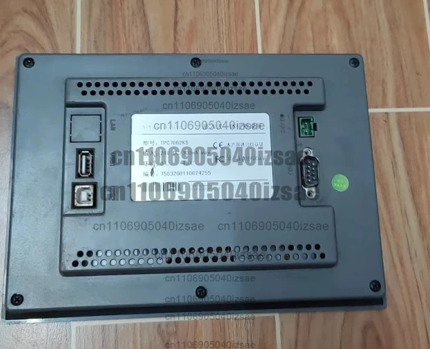 내장형 통합 터치스크린 모델 IPG7062KS 입력 24V D0/300mA 기능적으로 손상되지 않음 리퍼 완료