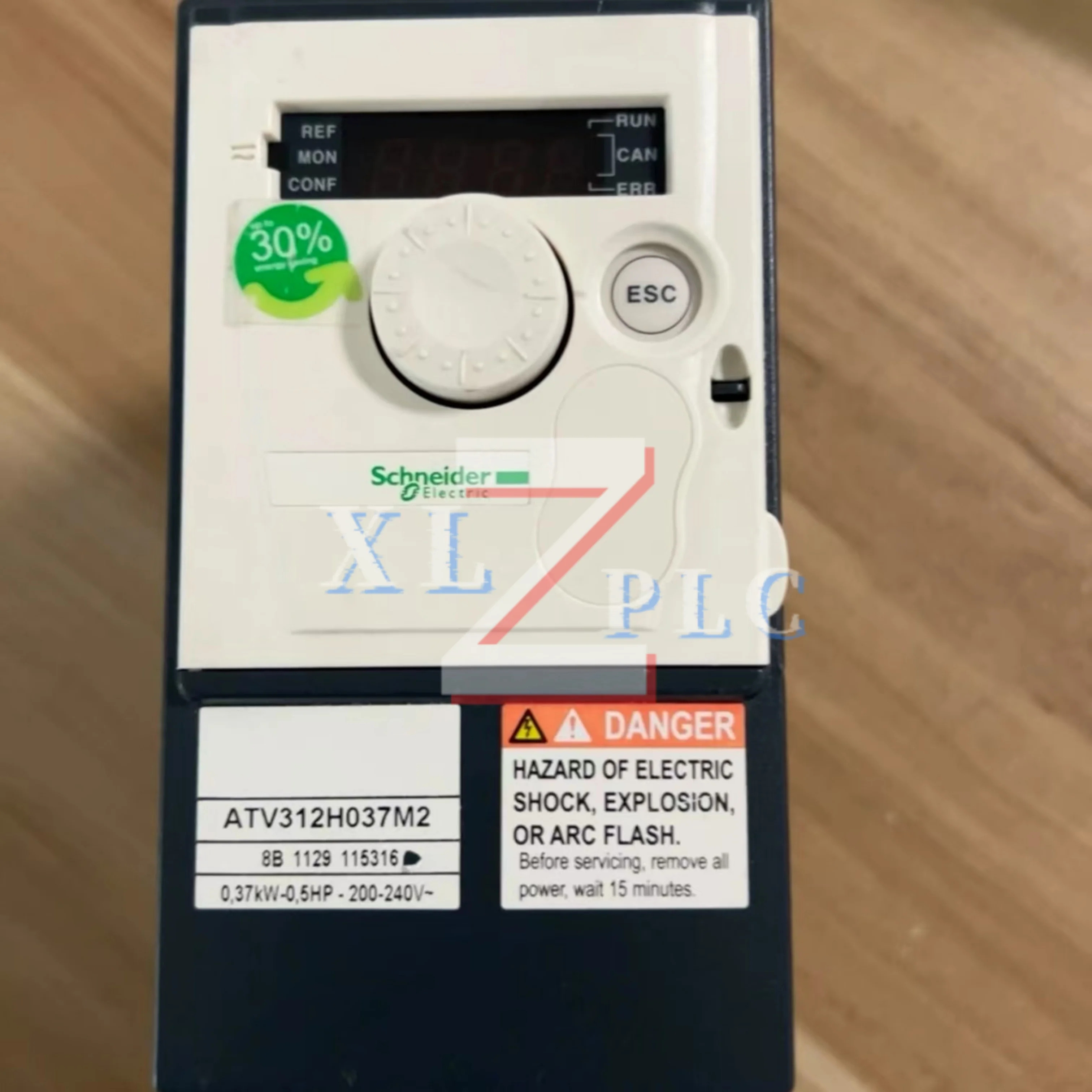 원본 PLC 모듈 140CRP93200 490NAC0100 ATV312H037M2