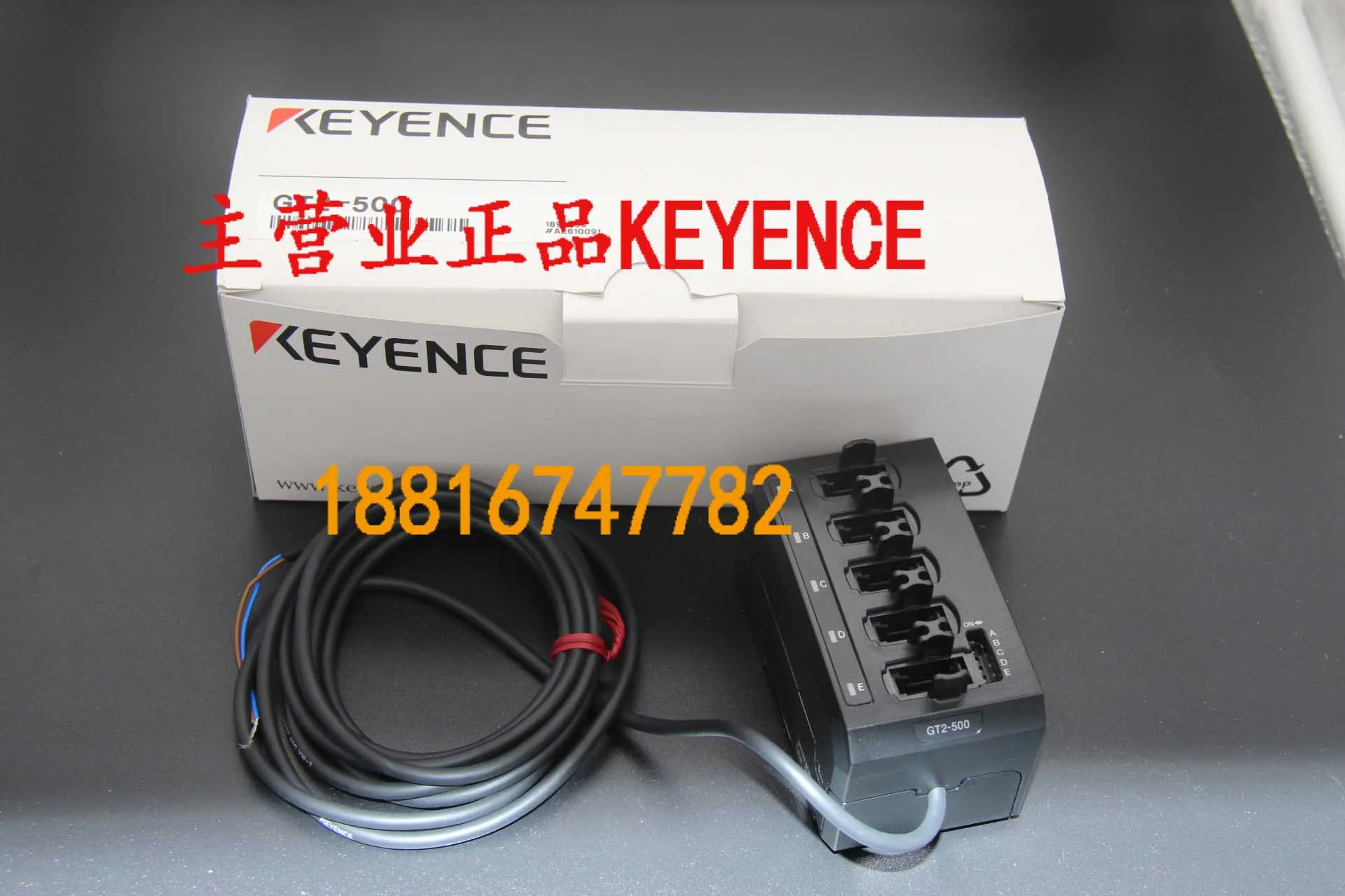 KEYENCE 광섬유센서 콘덴서 2-500 포장 교섭이 다가오고 있습니다
