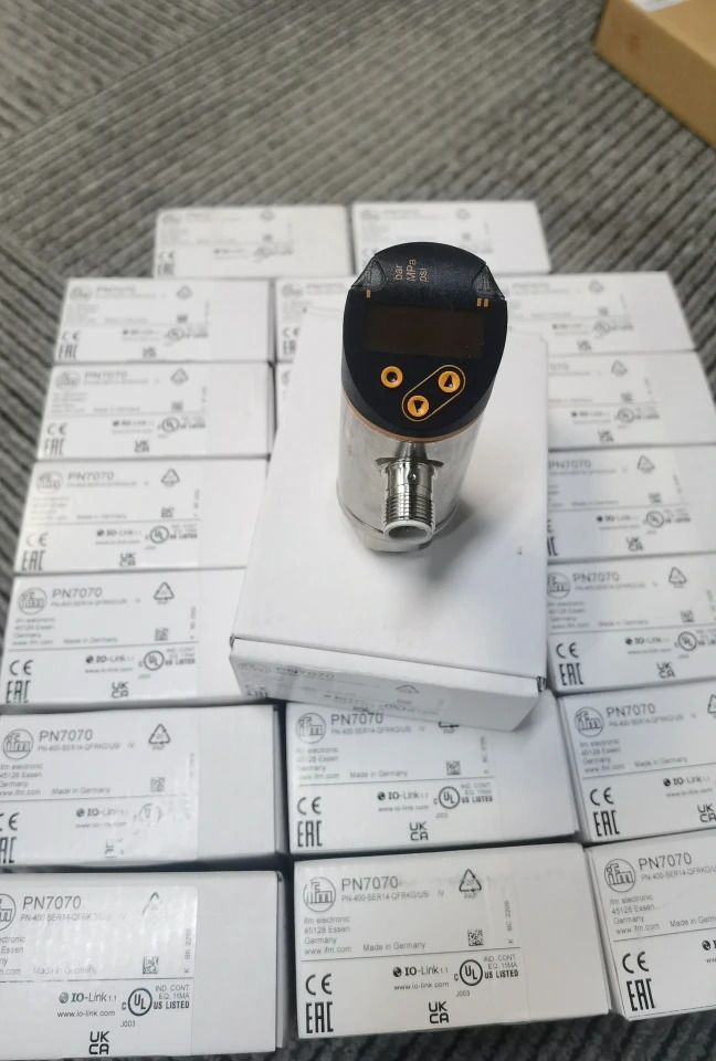 IFM PN7070 압력센서