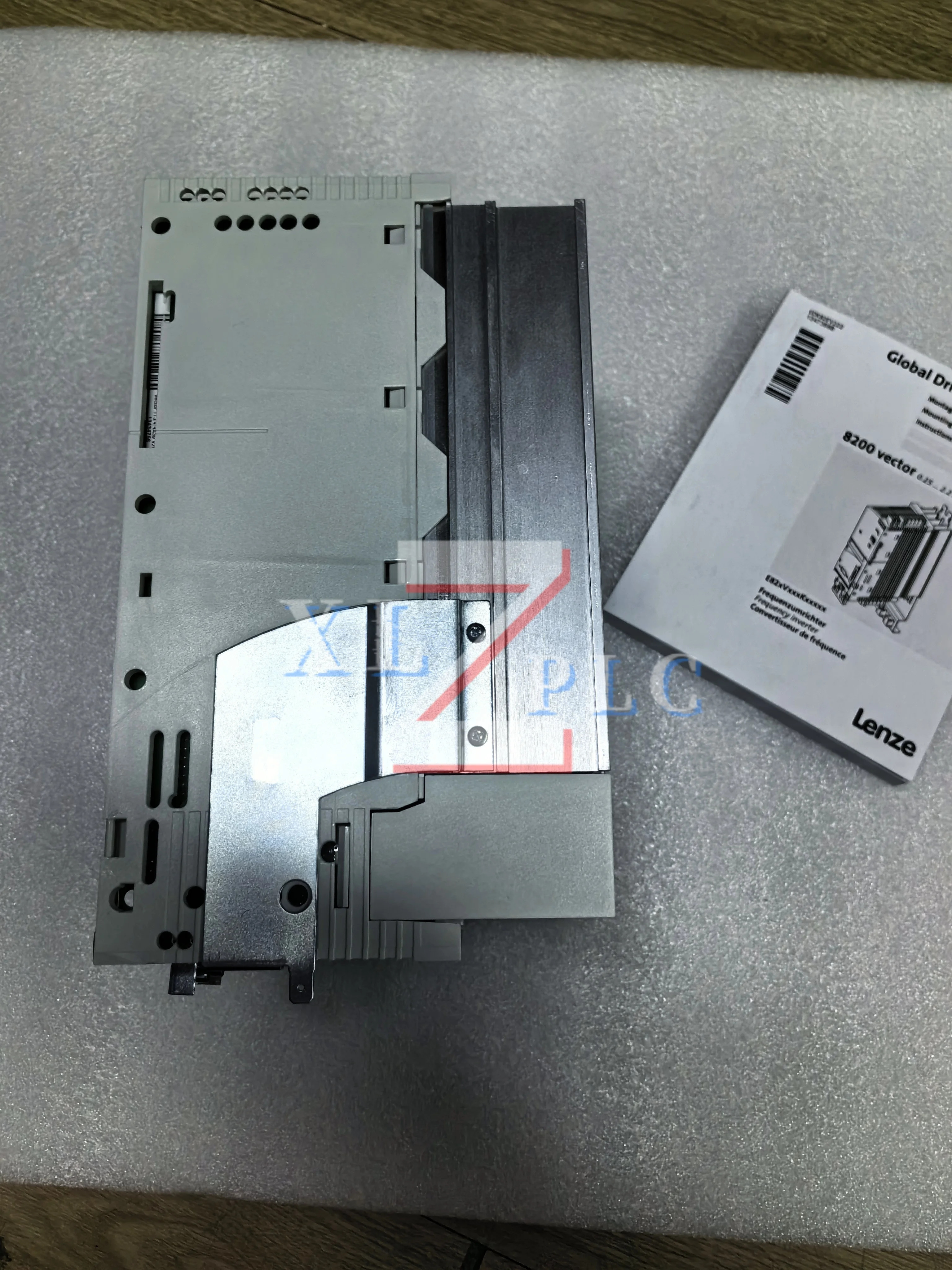 서보 드라이버 원본 E82EV113K4C E82EV113K4C200 E82EV752K4C E82EV752K4C200