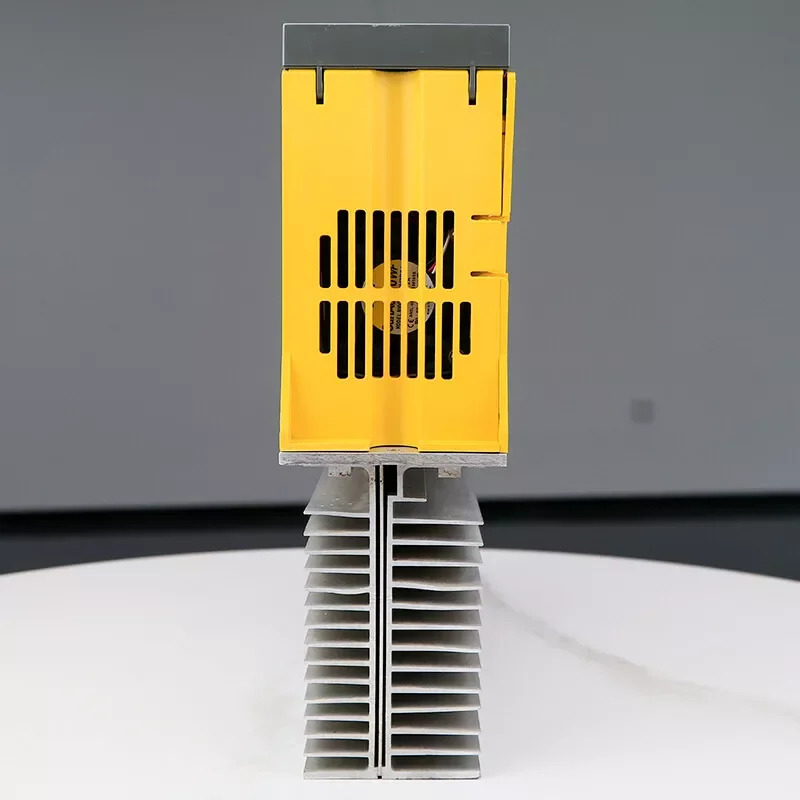 CNC 기계 시스템Fanuc A06B-6096-H207 서보 증폭기는 Ok A06B6096H207을 리퍼했습니다.
