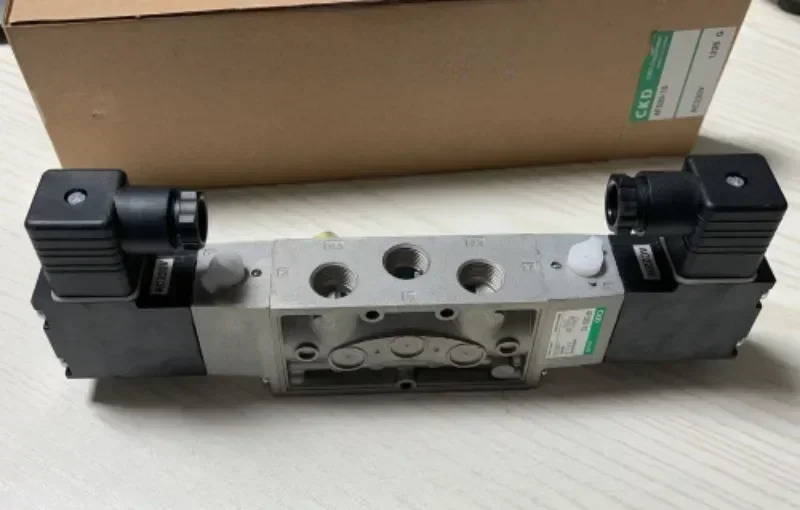 전자기 밸브 4F310-10-AC220V-DC24V 4F320 4F330-10-AC220VDC24V