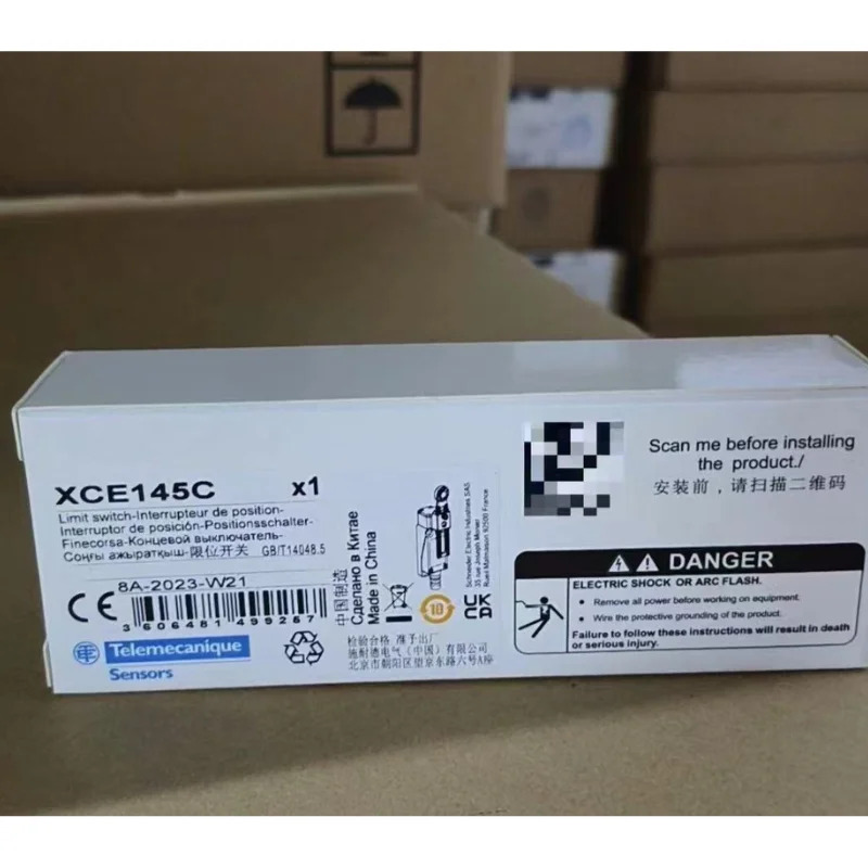 리미트 스위치 XCE145C 3 개