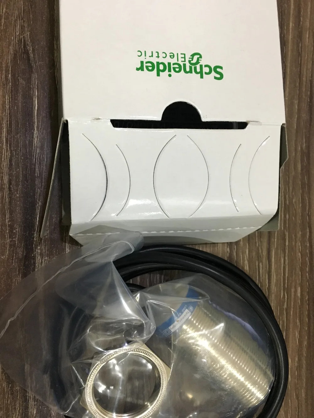 슈나이더 s 스위치 XS1M30MA230 24-240V