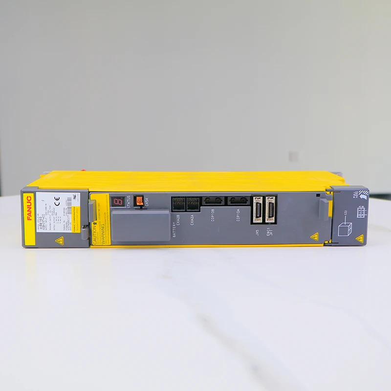 A06B-6117-H106 CNC 컨트롤러Fanuc 서보 드라이브 12개월 A06B6117H106
