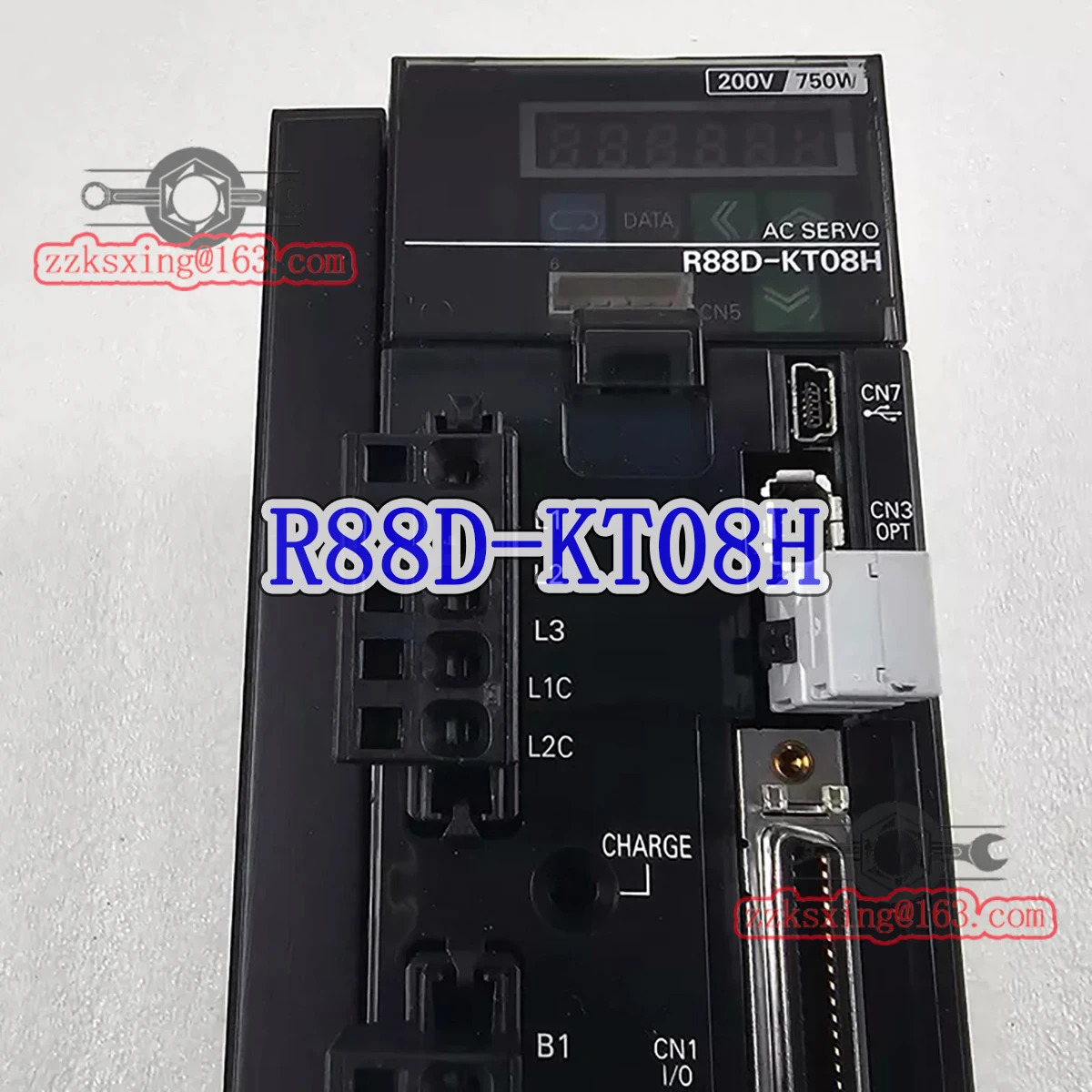 밀기울 새 R88D-KT08H AC 서보 드라이버 포장