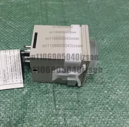 타임 릴레이 AT8N 100-240VAC/24-240VDC 전력 2W 리퍼 완료