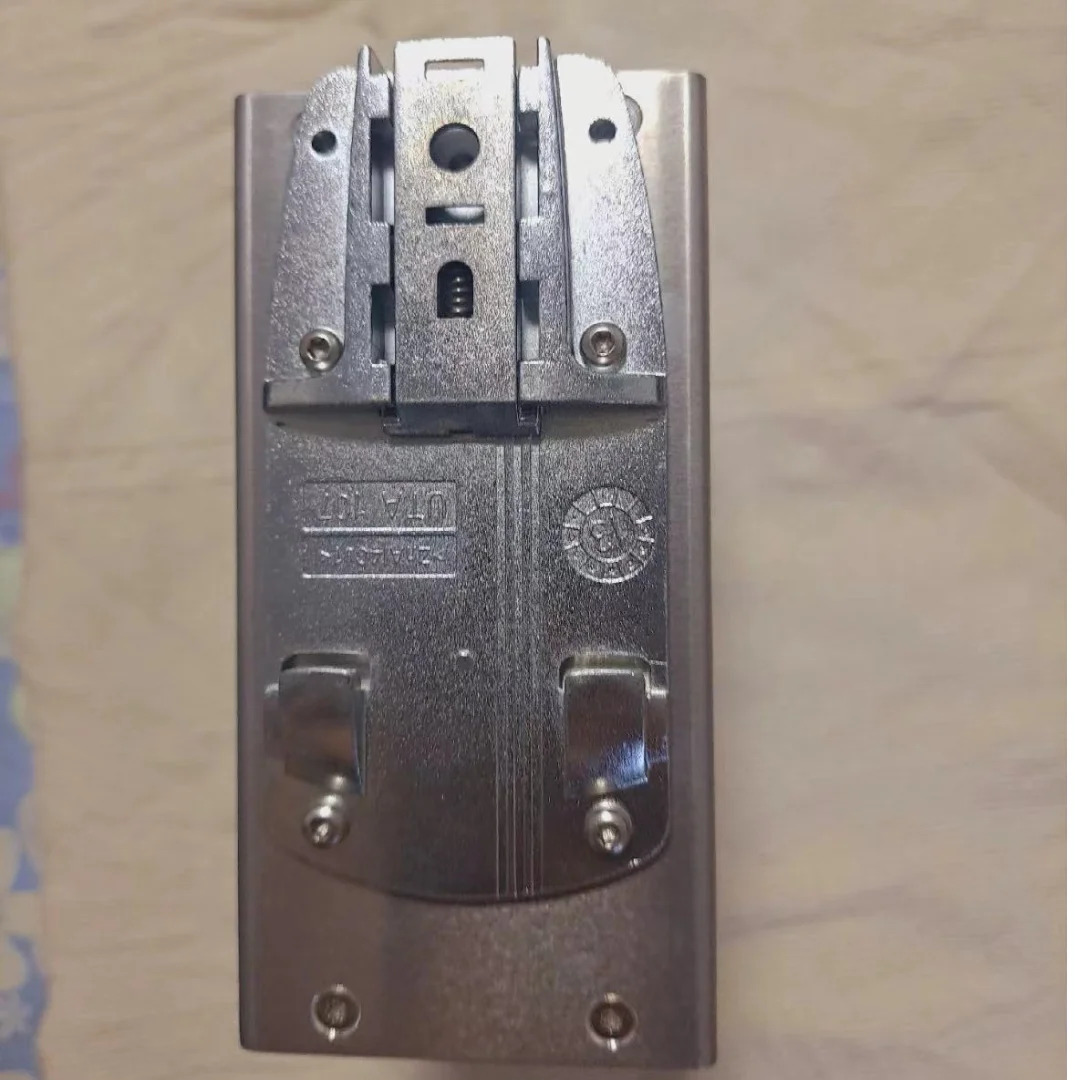 리퍼 2320393 UINT-BUFFER/24DC/24DC/40 버퍼 모듈 OK