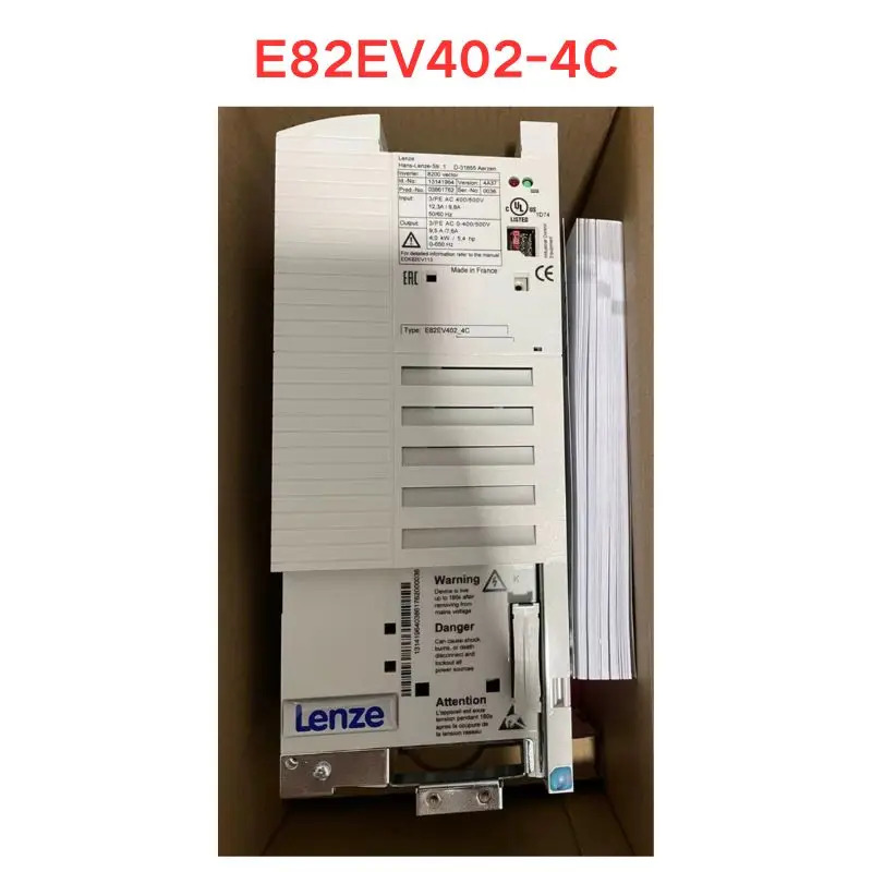 오리지널 E82EV402-4C 주파수 변환기