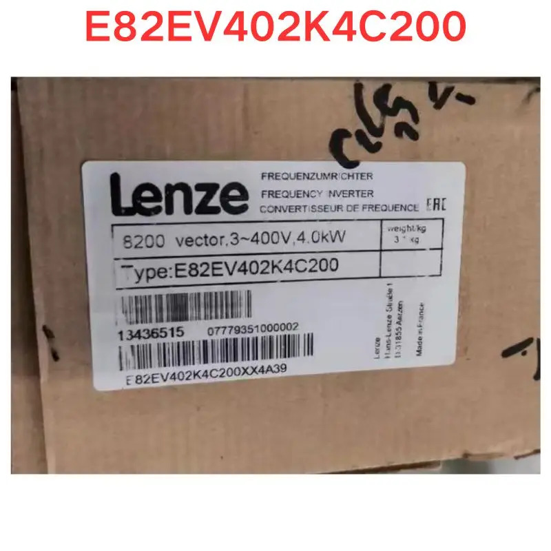 오리지널 E82EV402K4C200 주파수 변환기