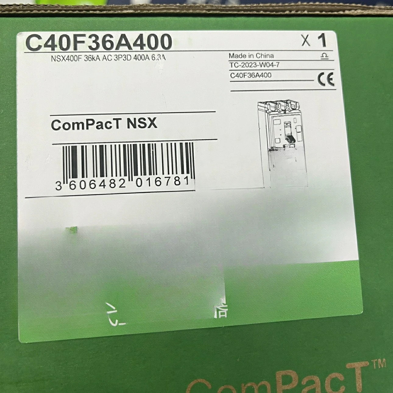 몰딩 케이스 회로차단기 NSX400F 400A 6.3A 고정 C40F36A400