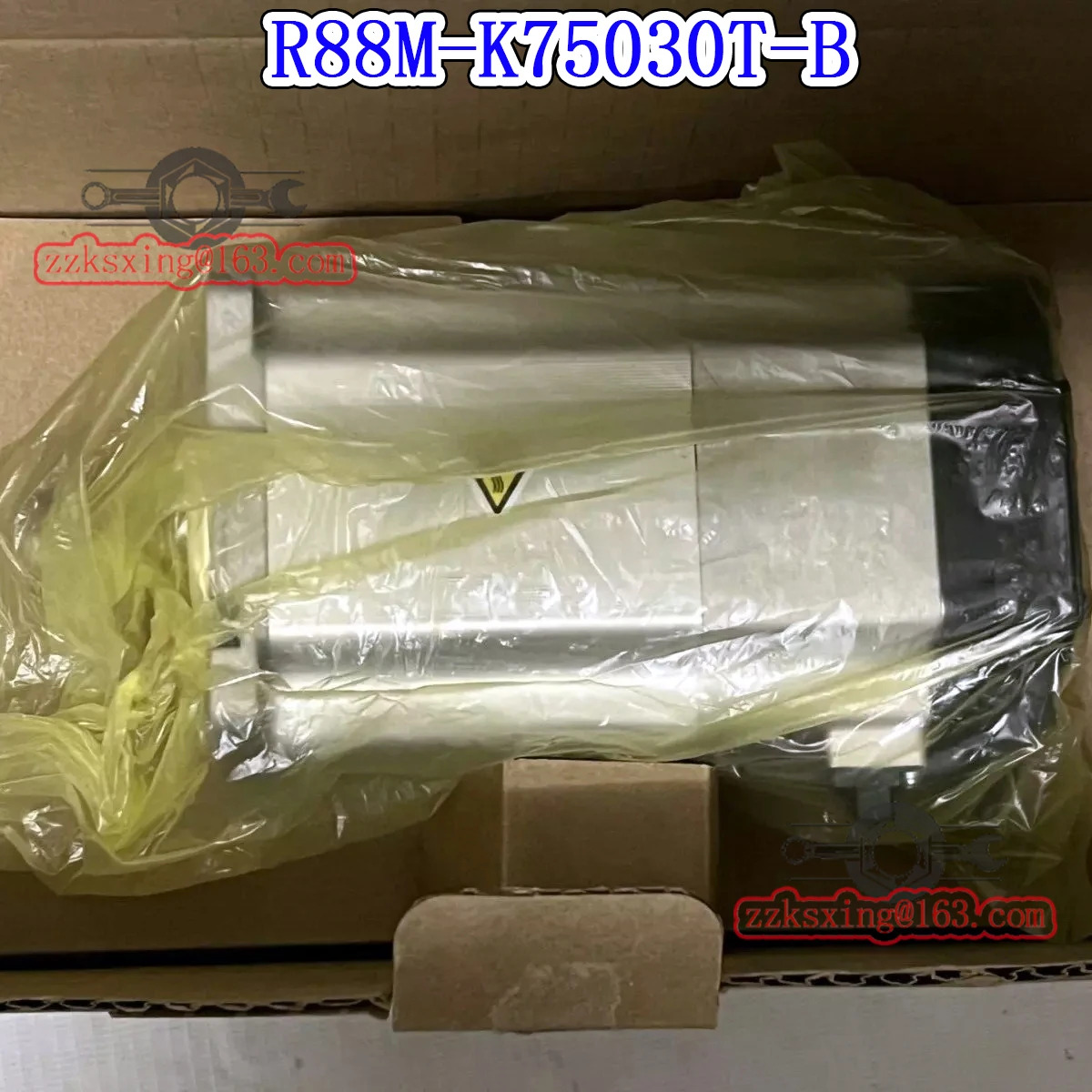 오리지널 AC 서보모터 신 R88M-K75030T-B
