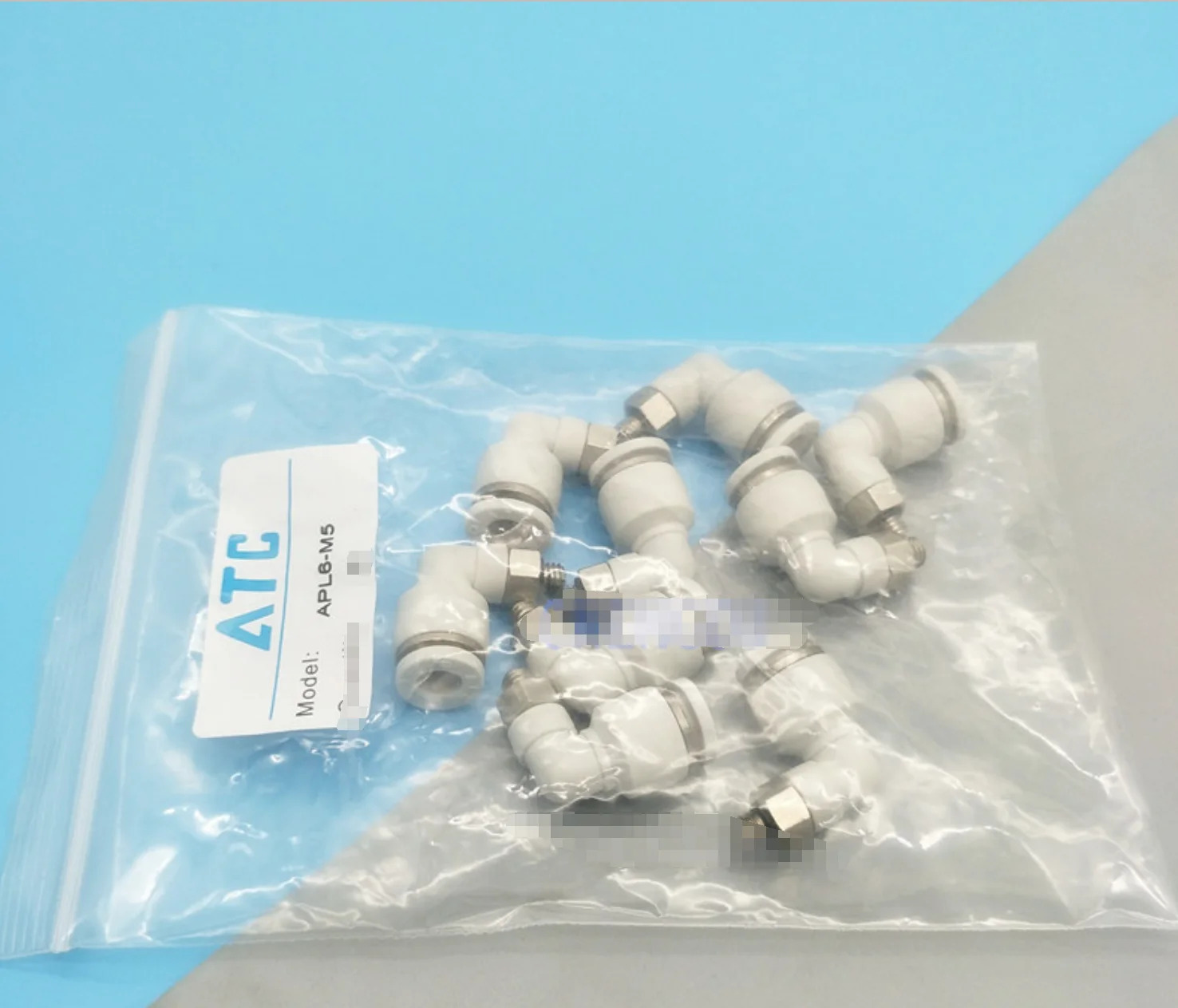 AirTAC L자형 파이프 커넥터 APL6-M5 신개