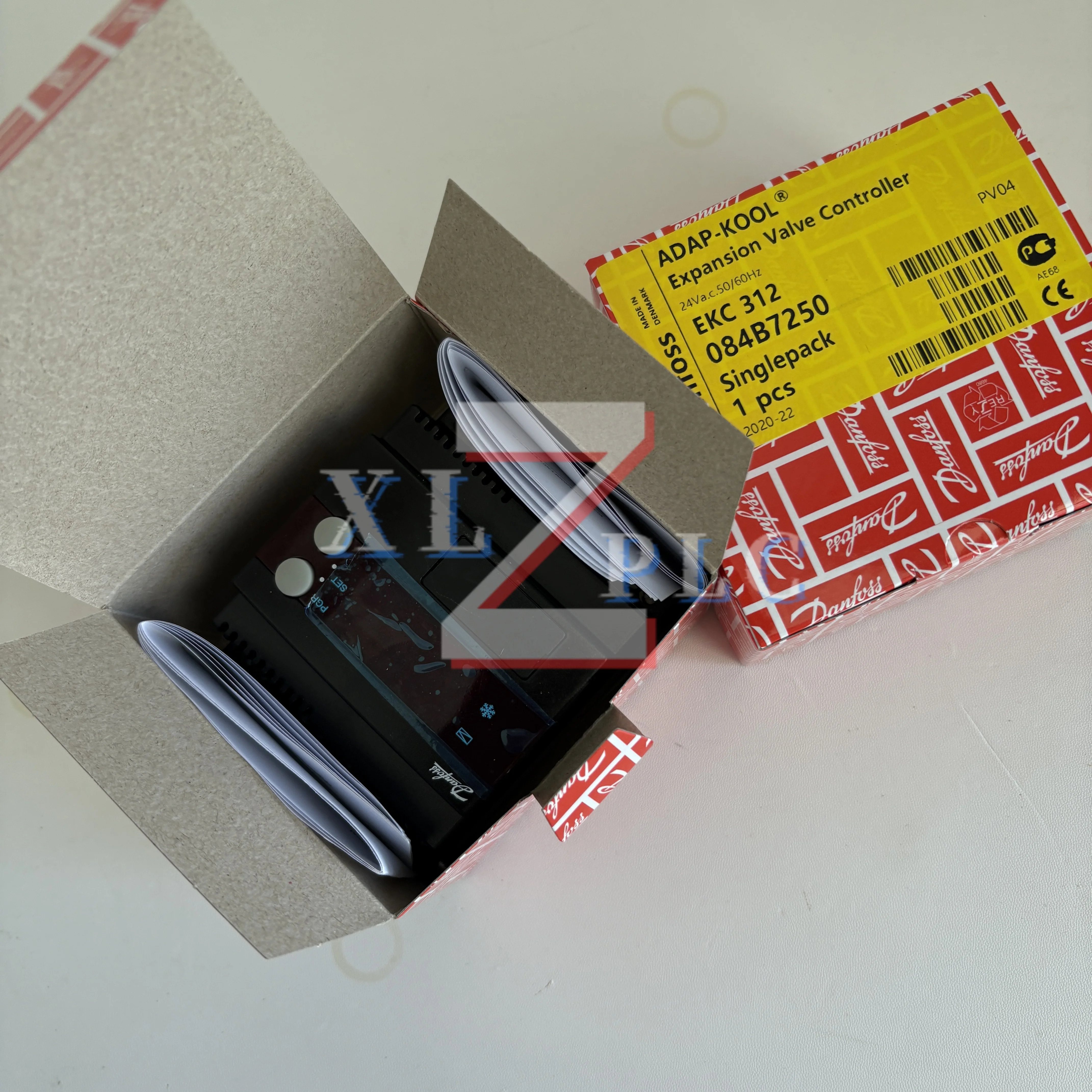 EKC312 084B7250 새 확장 밸브 컨트롤러