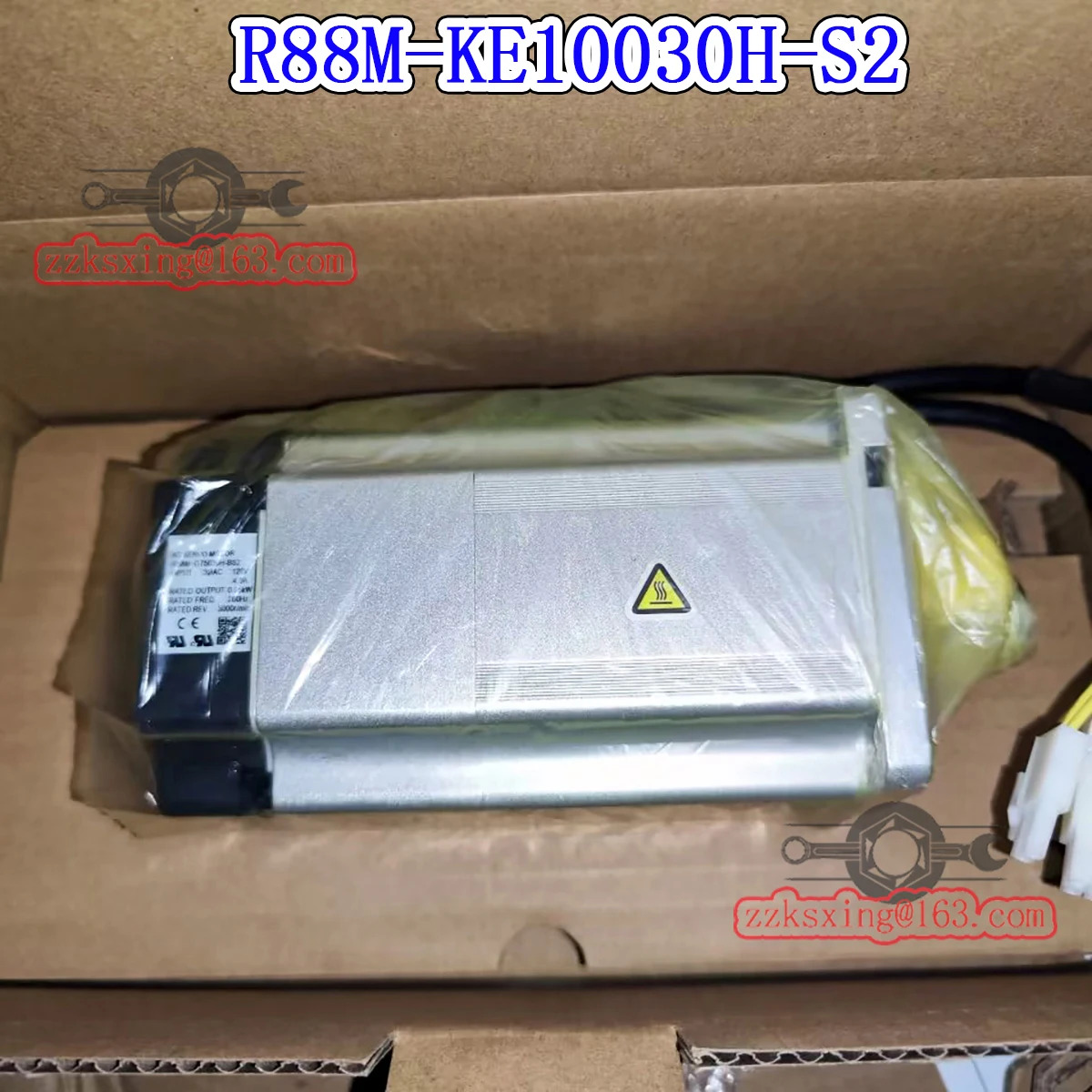 R88M-KE10030H-S2 오리지널 서보모터 신