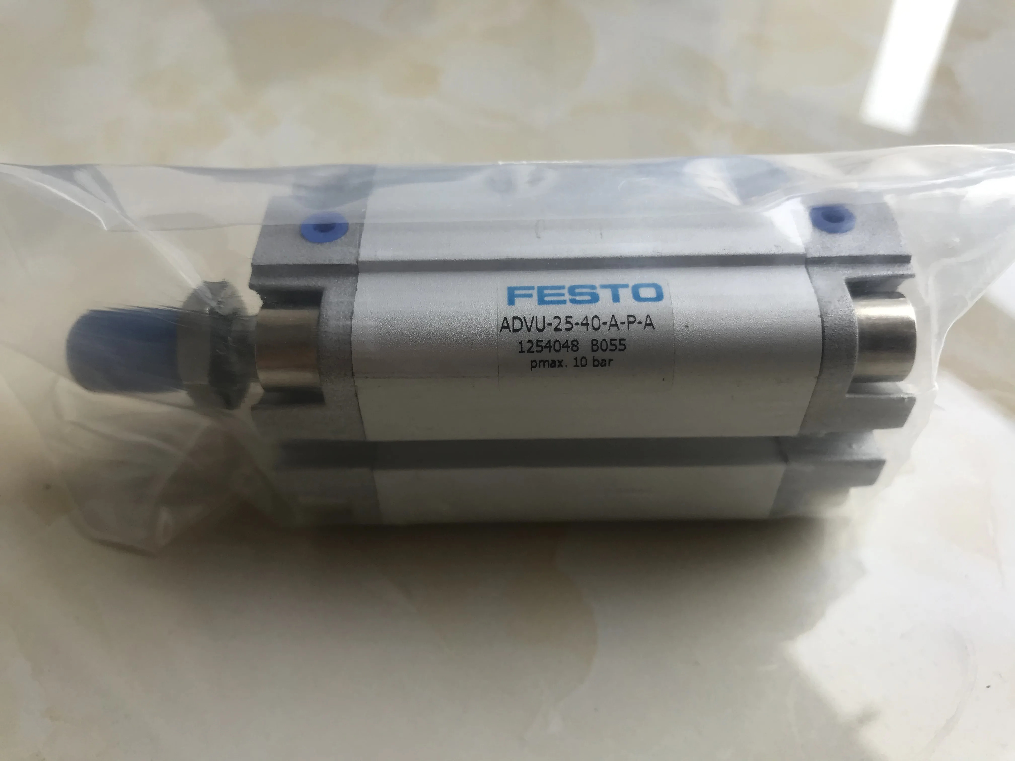 FESTO 실린더 ADVU-25-40-A-P-A신