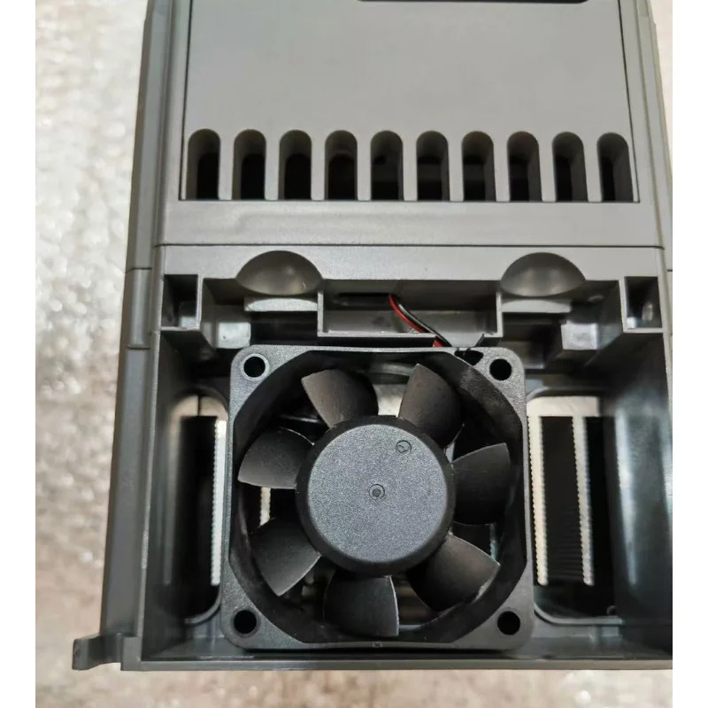 리퍼 GRE-TK100-1D5G-4 주파수 변환기 1.5KW OK