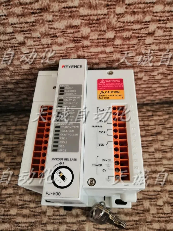 오리지널 KEYENCE 안전 격컨트롤러 PJ-V90