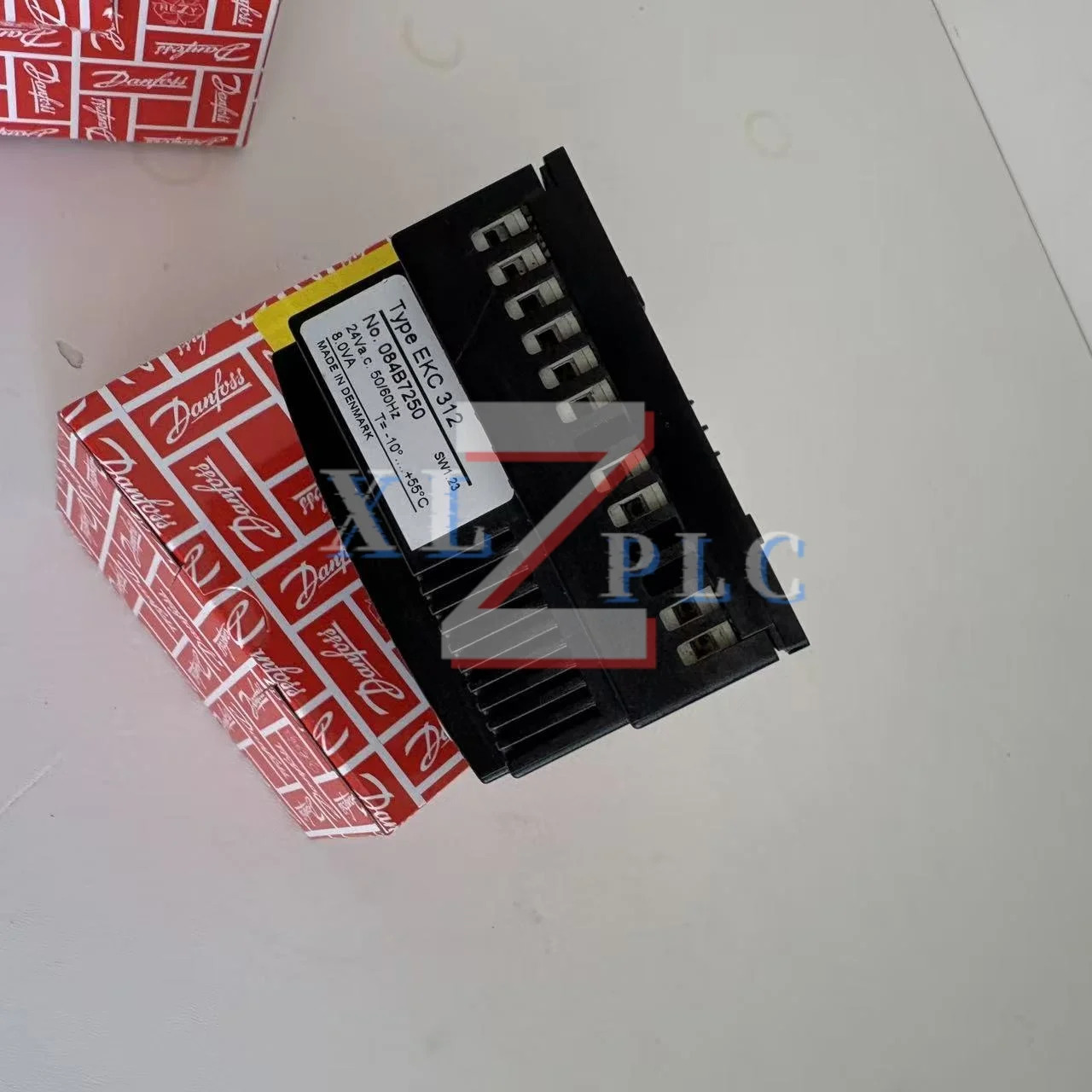 EKC312 084B7250 새 확장 밸브 컨트롤러