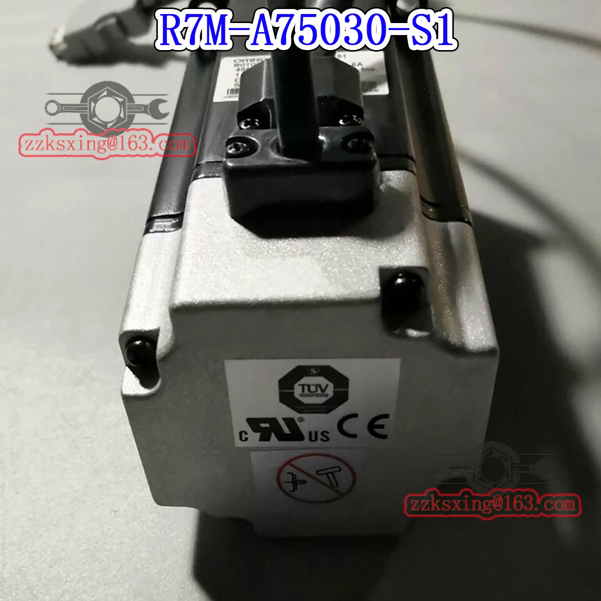 오리지널 AC 서보모터 신 R7M-A75030-S1