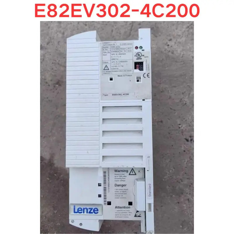 리퍼 E82EV302-4C200 인버터 기능 OK