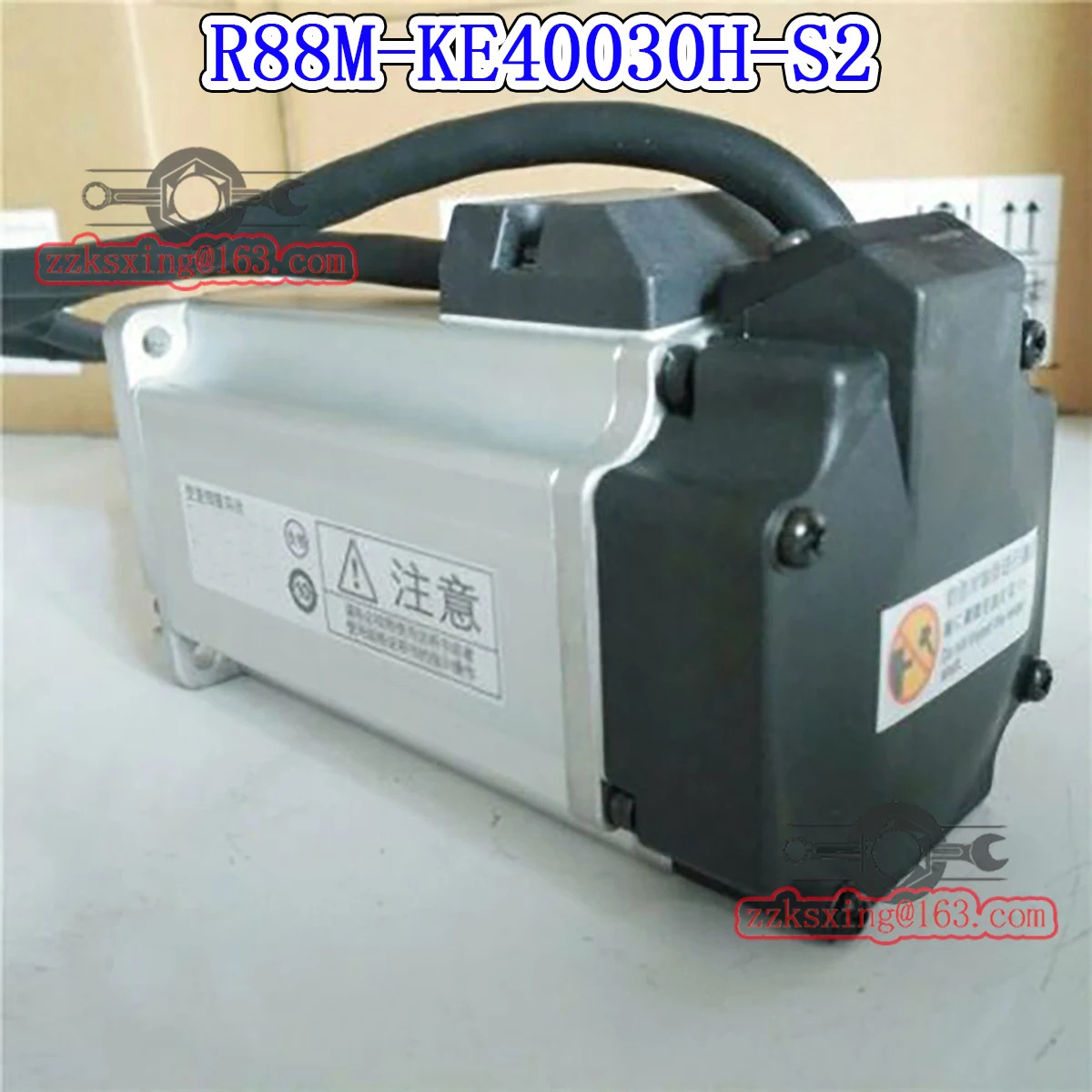 오리지널 AC 서보모터 신 R88M-KE40030H-S2