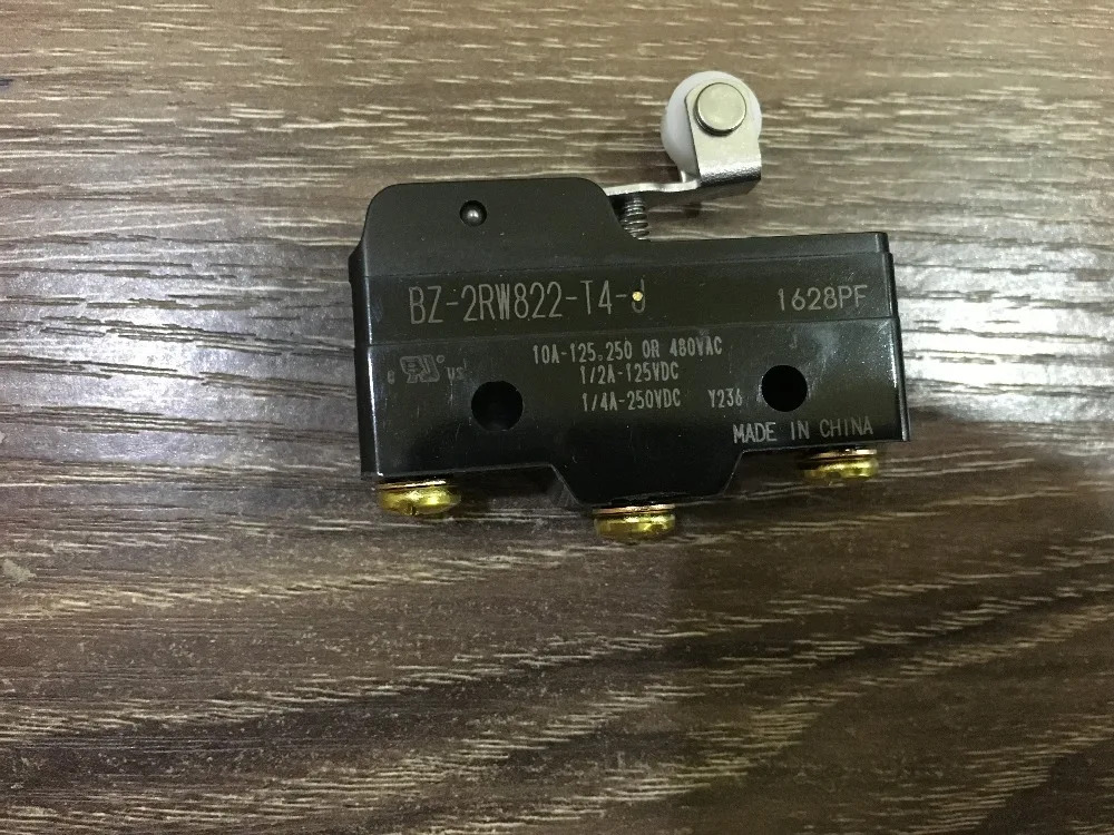 AZBIL 마이크로 스위치 리미트 BZ-2RW822-T4-J 세컨드 핸드 BZ-2RW822-J 일본 야마타케 대련 1/2A-125VDC 1/4A-250VDC 신