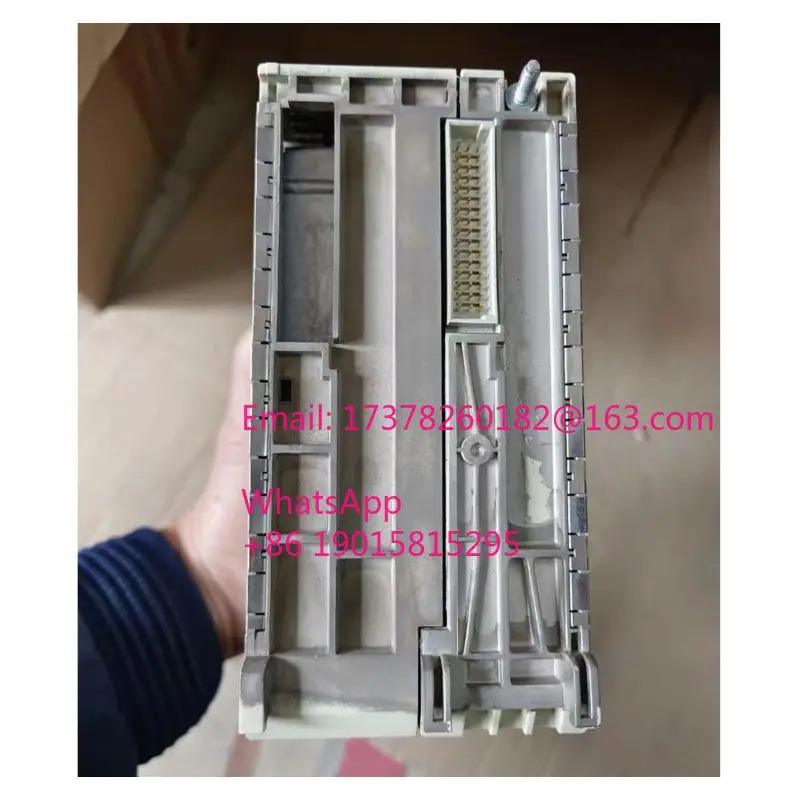 리퍼 TSXP 575634 M PLC 모듈 완료