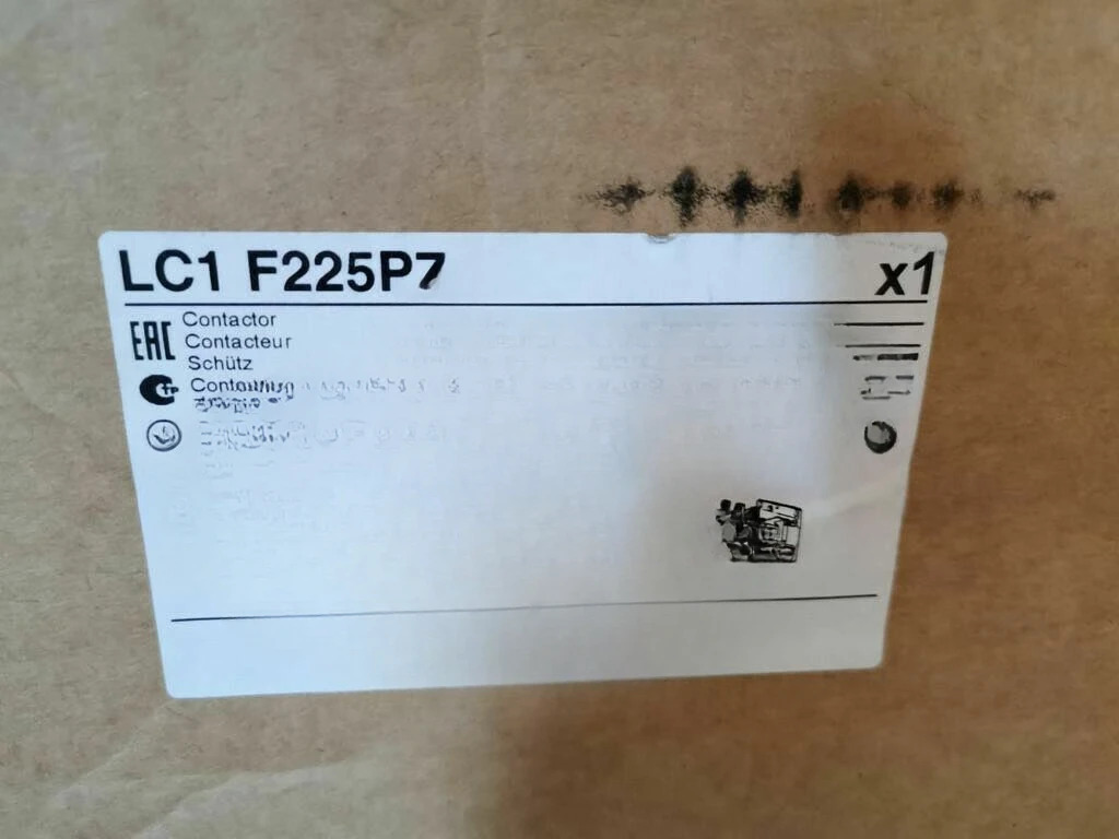 3 단 AC 릴레이 전압 440V LC1F225R7