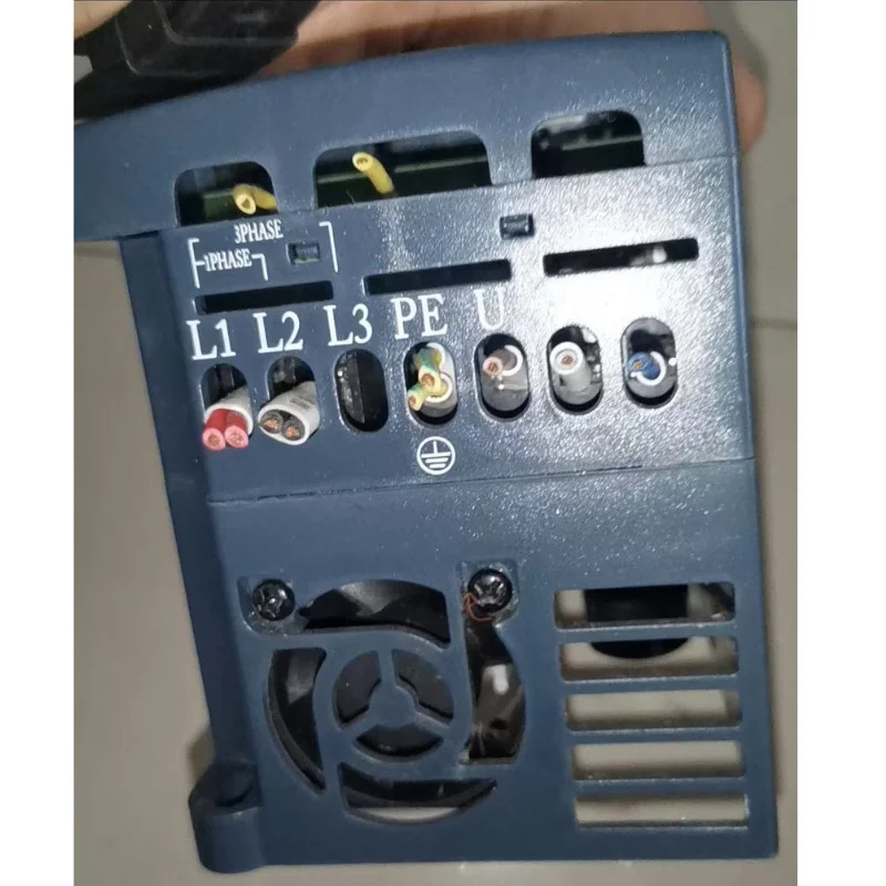 리퍼 EDS300-2S0004 0.4 kW 220V 주파수 변환기 OK